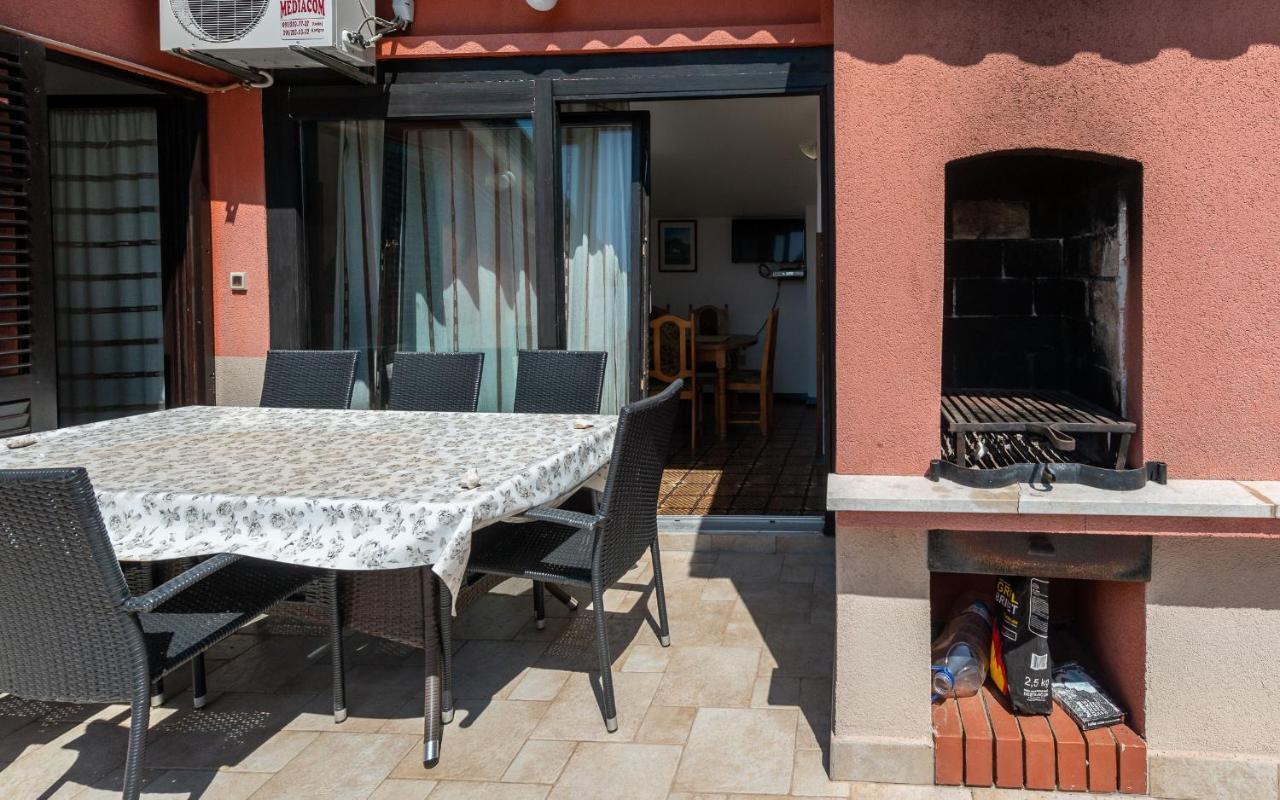 House Mitic Apartment *