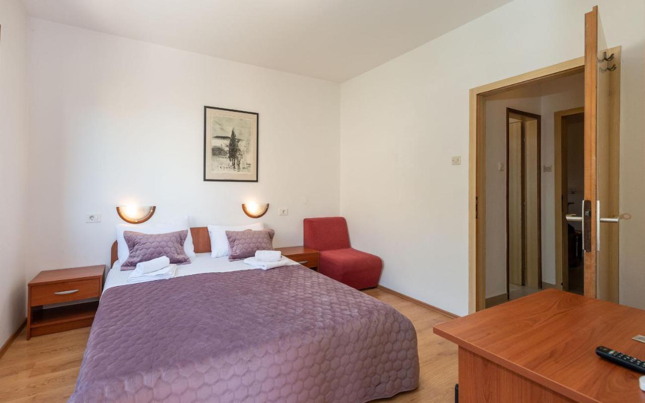 House Mitic Apartma *