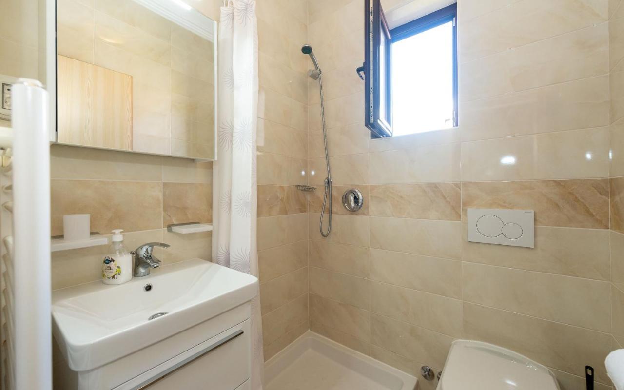 Appartamento House Mitic *